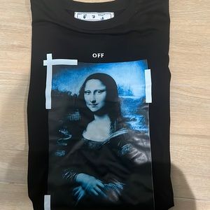 Mens Off white black t-shirt new with out tags-Large